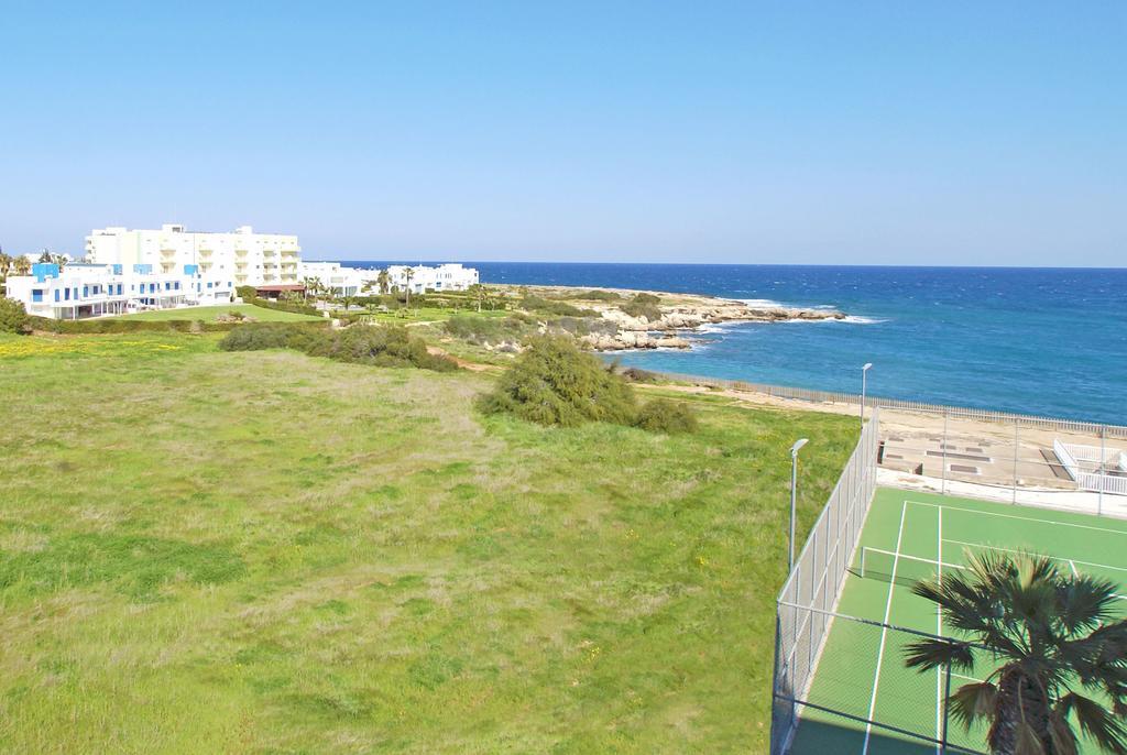 Calypso - Coralli Beachfront Apartment Протарас Экстерьер фото